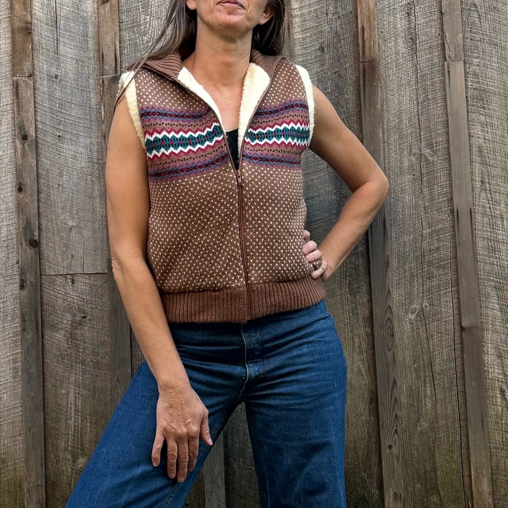 VTG Plush Fair Isle Sweater Vest - Picture 3 of 11